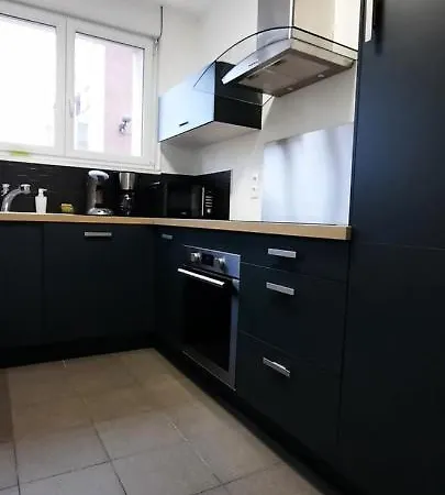 Entre Terre Et Appartement *
